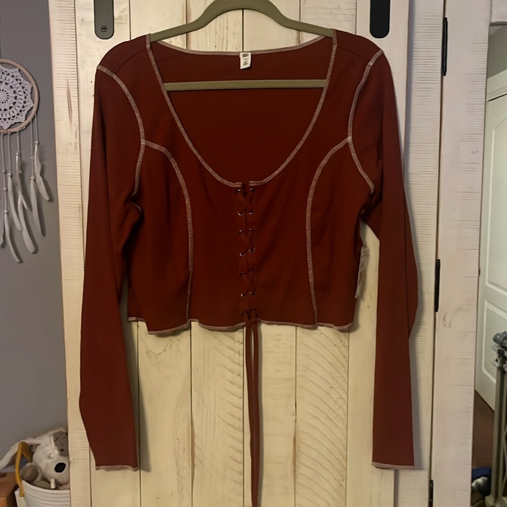 BP cropped long sleeve t shirt